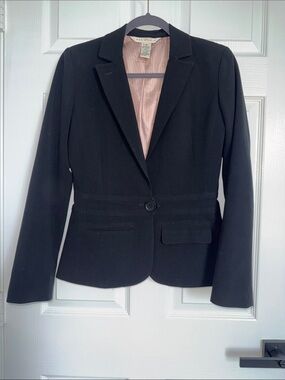 Tahari Black Single-Button Tailored Blazer with Pink Lining